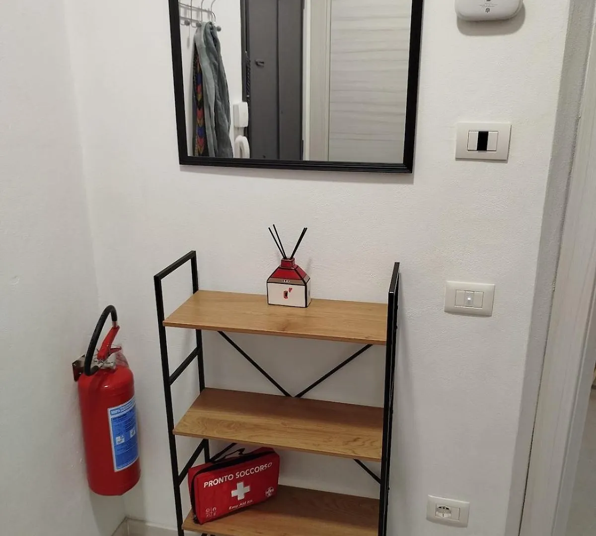 Appartamento Con 2 Camere, Parcheggio E Terrazza Pisa Apartamento