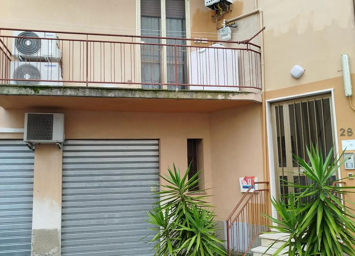 Appartamento Con 2 Camere, Parcheggio E Terrazza Pise Italie